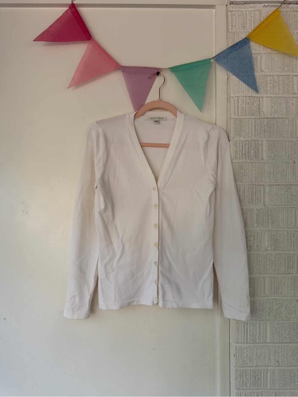 Banana Republic White Button-Front V-Neck Cardigan